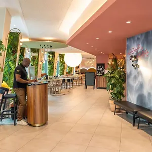 Отель Ibis Styles Meteor Avenue D'italie